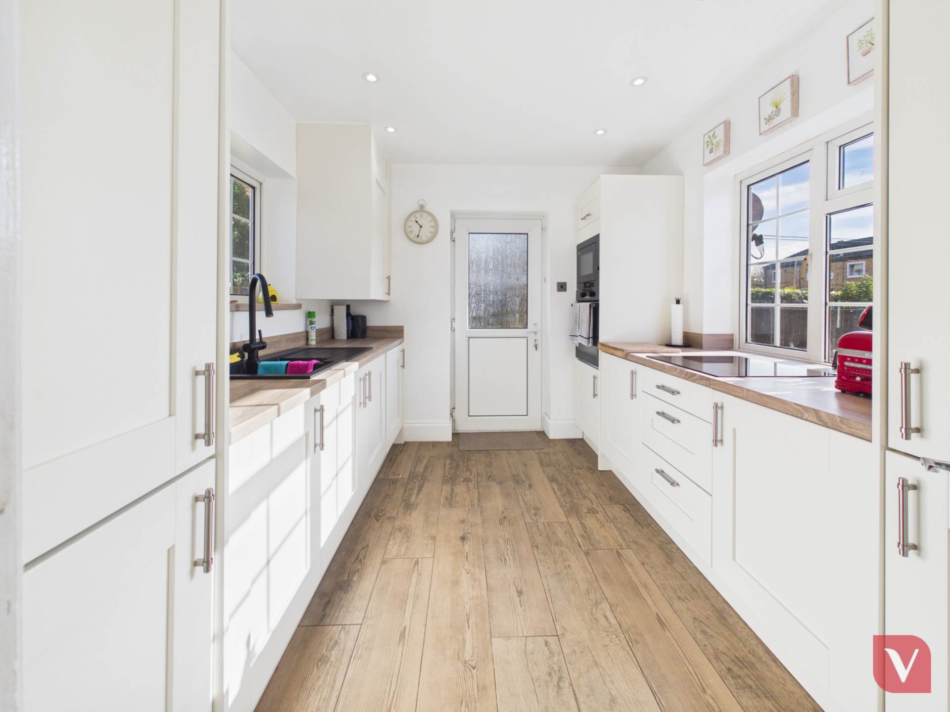 Whitehouse Close, Dunstable, Image 3