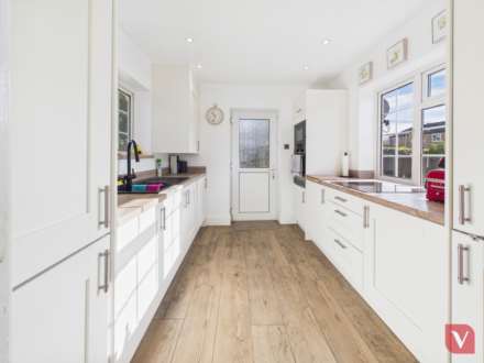 Whitehouse Close, Dunstable, Image 3