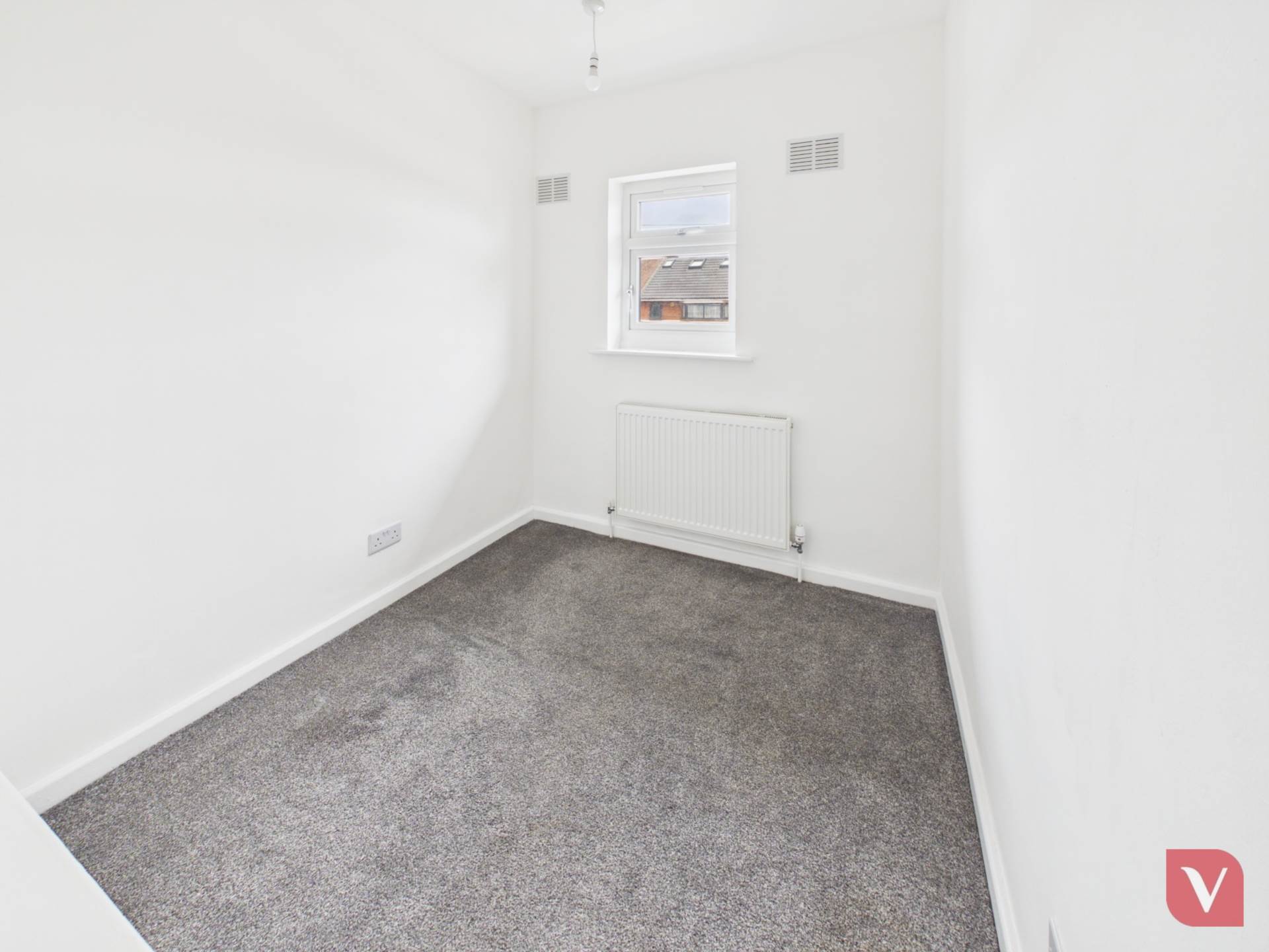 Wilsden Avenue, Luton, Image 10