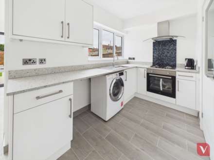 Wilsden Avenue, Luton, Image 5
