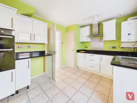 Larkspur Gardens, Luton, Image 2
