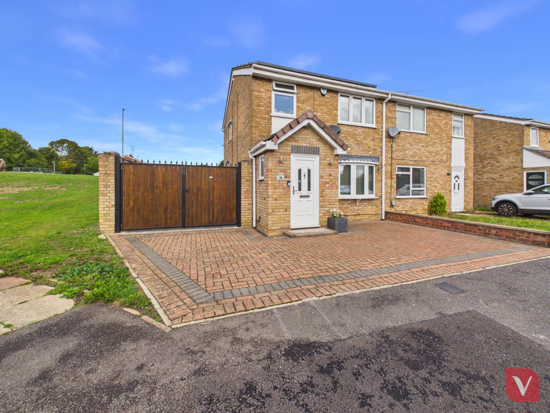 Ventnor Gardens, Luton, Image 1