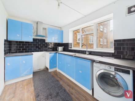 Wardown Court, Luton, Image 4