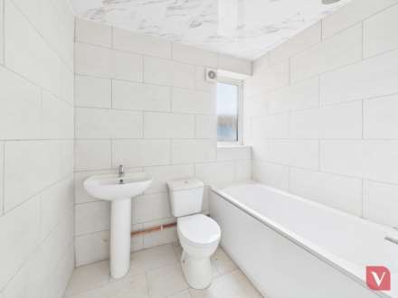 Wardown Court, Luton, Image 8