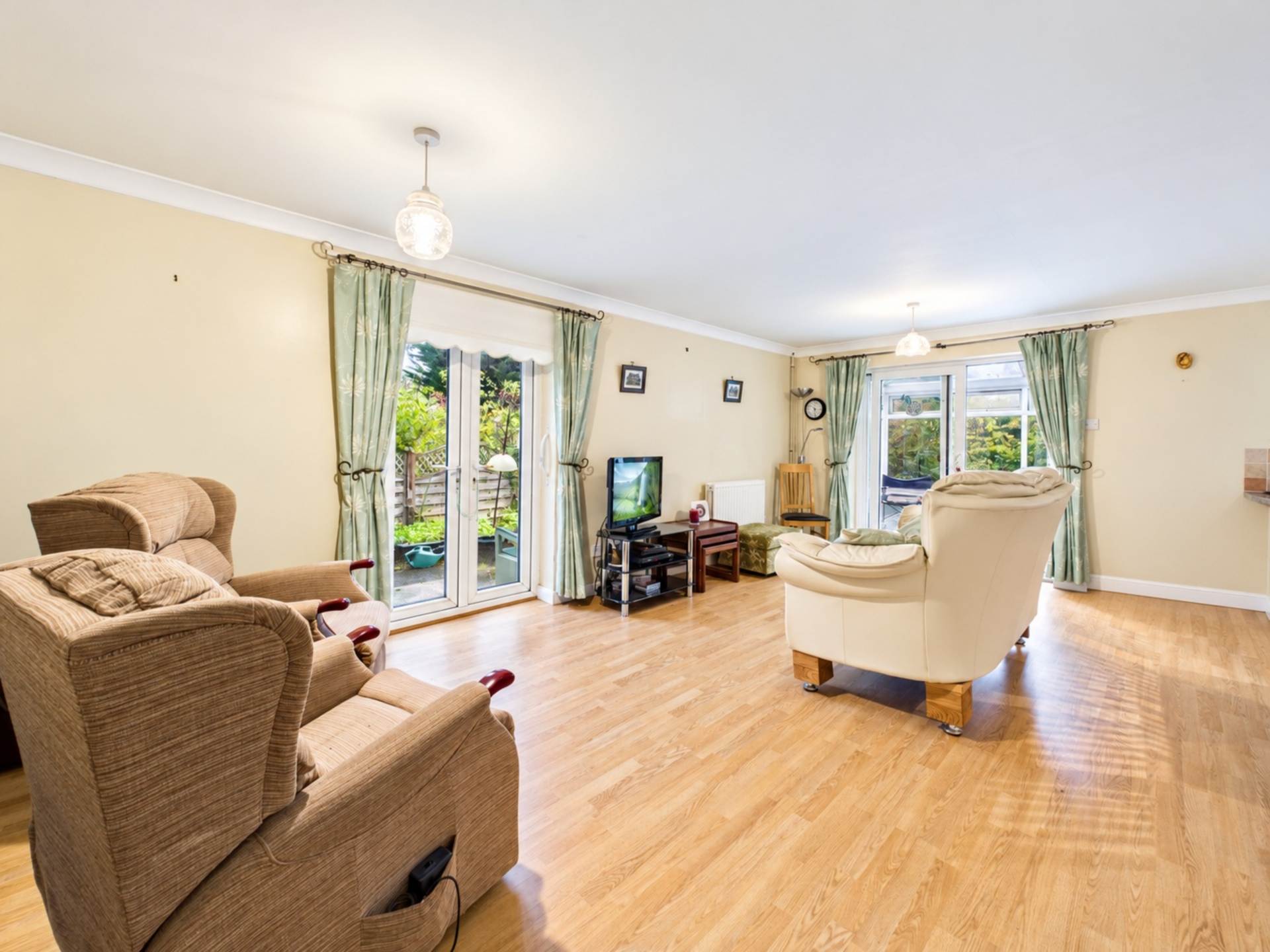 Heather Mead, Dunstable, Image 3