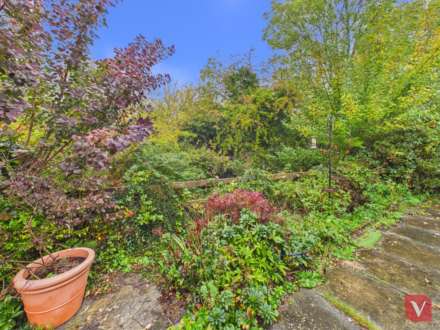 Heather Mead, Dunstable, Image 13