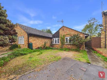 Heather Mead, Dunstable, Image 14