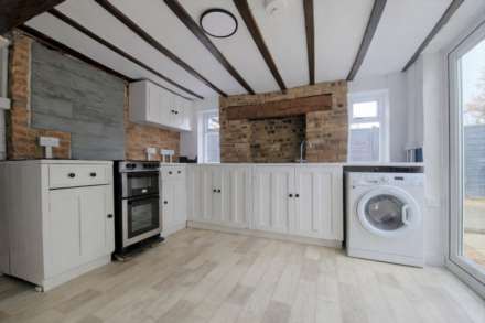 Compton Avenue, Luton, Image 5