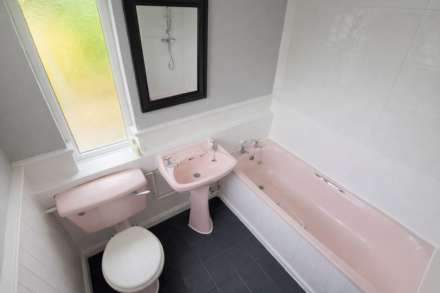 Compton Avenue, Luton, Image 8