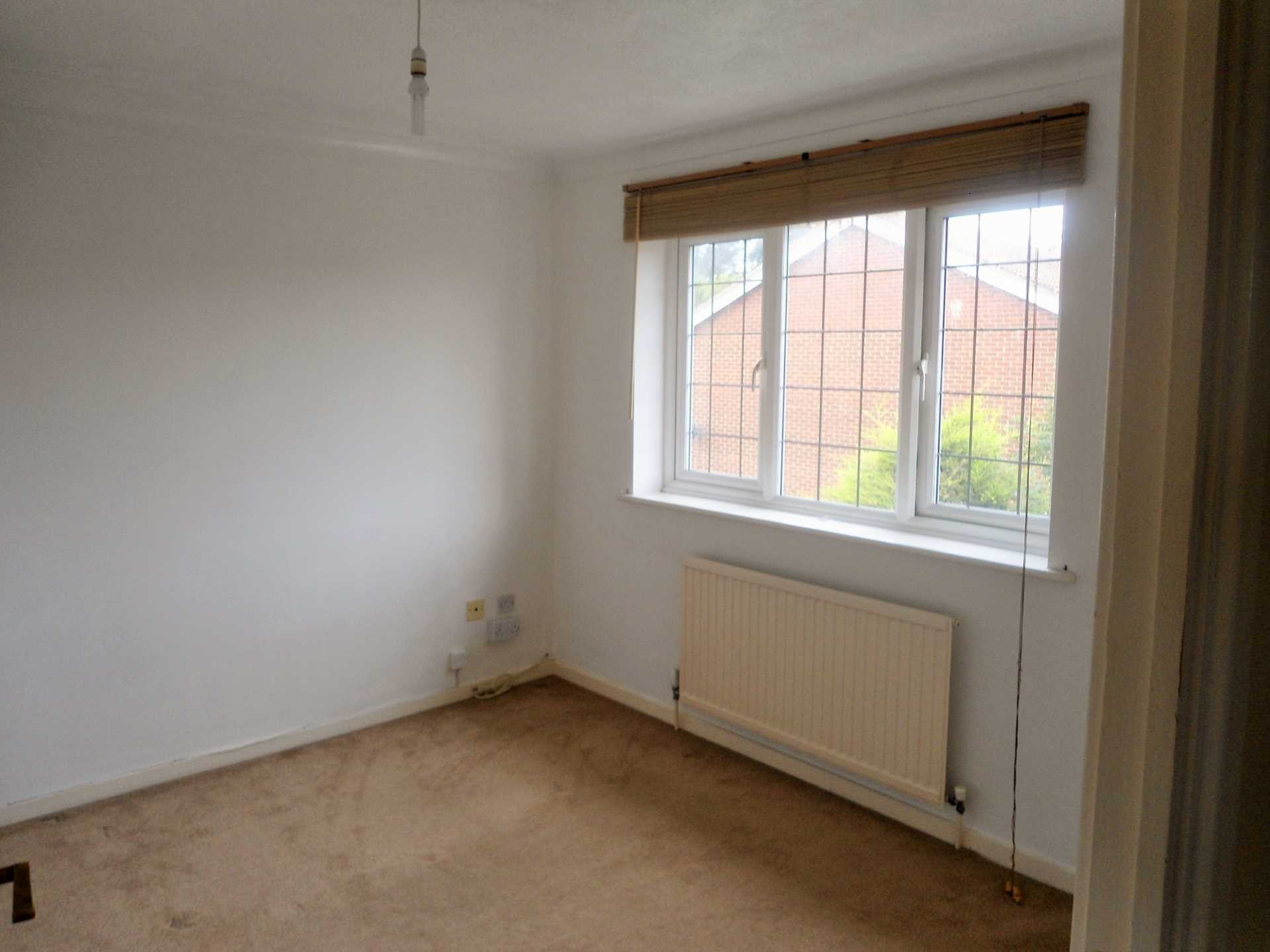 Chaffinch Close, Durrington, Image 13