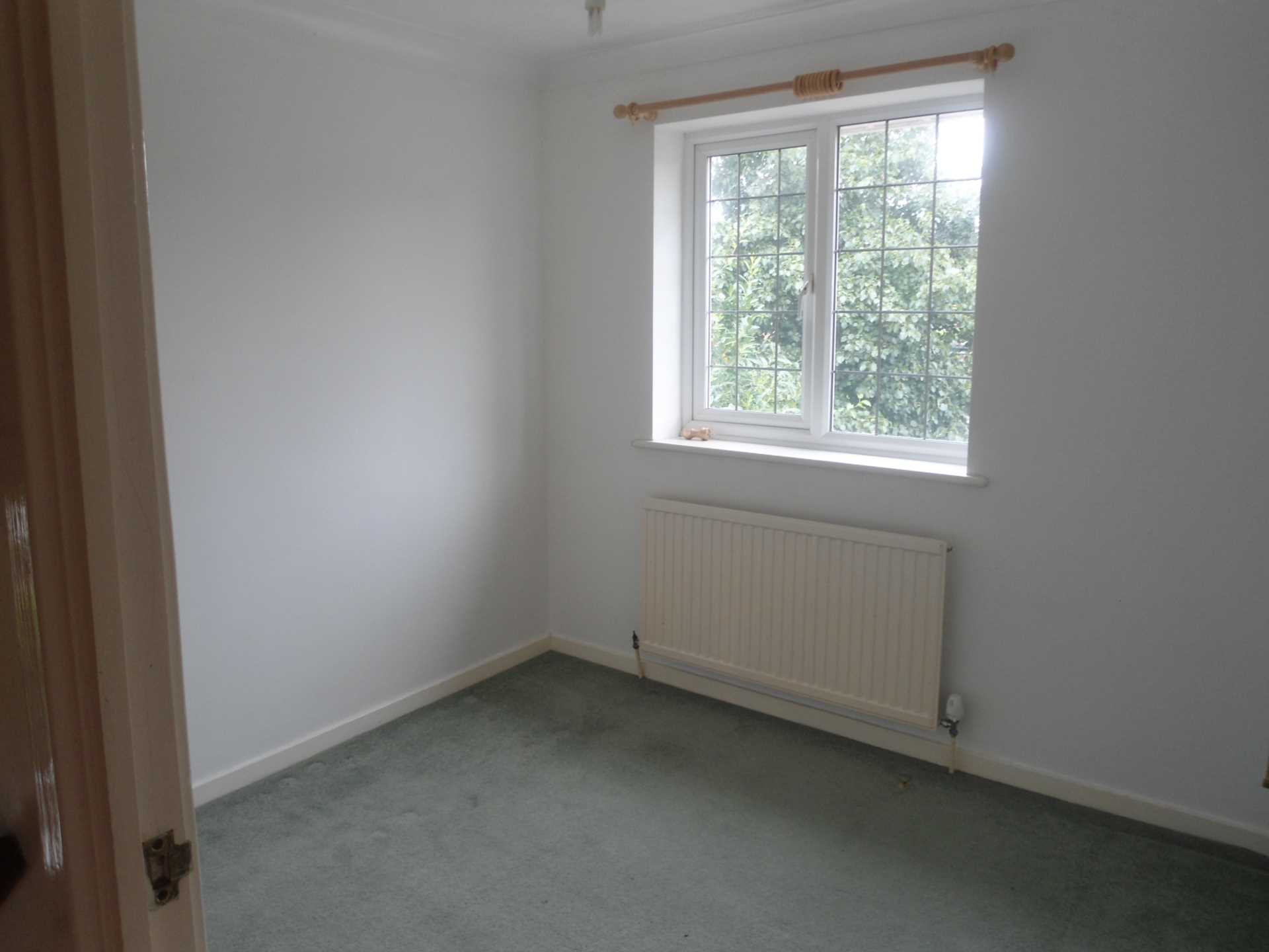 Chaffinch Close, Durrington, Image 14