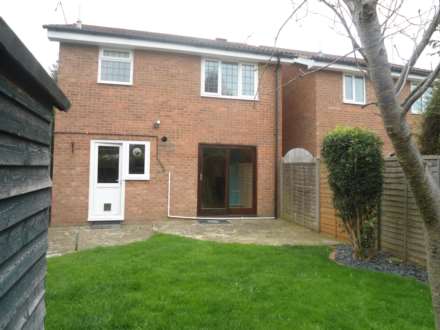 Chaffinch Close, Durrington, Image 11