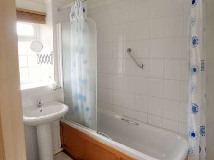 Chaffinch Close, Durrington, Image 7