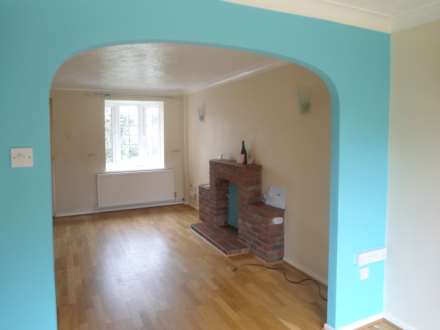 Chaffinch Close, Durrington, Image 9