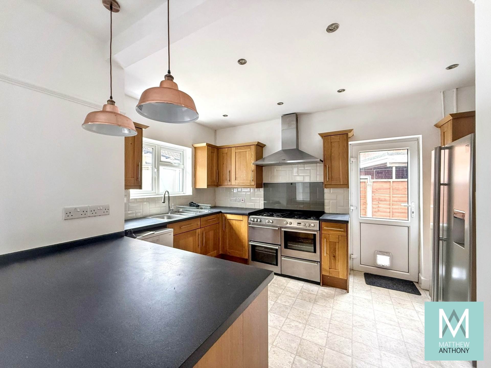Broomfield Avenue, Worthing, Image 3