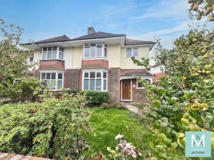 Broomfield Avenue, Worthing, Image 1