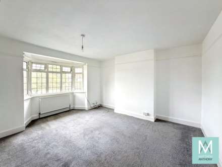 Broomfield Avenue, Worthing, Image 6