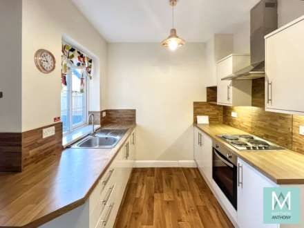 2 Bedroom Flat, Goring Road, Goring-By-Sea