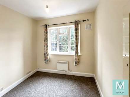 Goring Road, Goring-By-Sea, Image 9