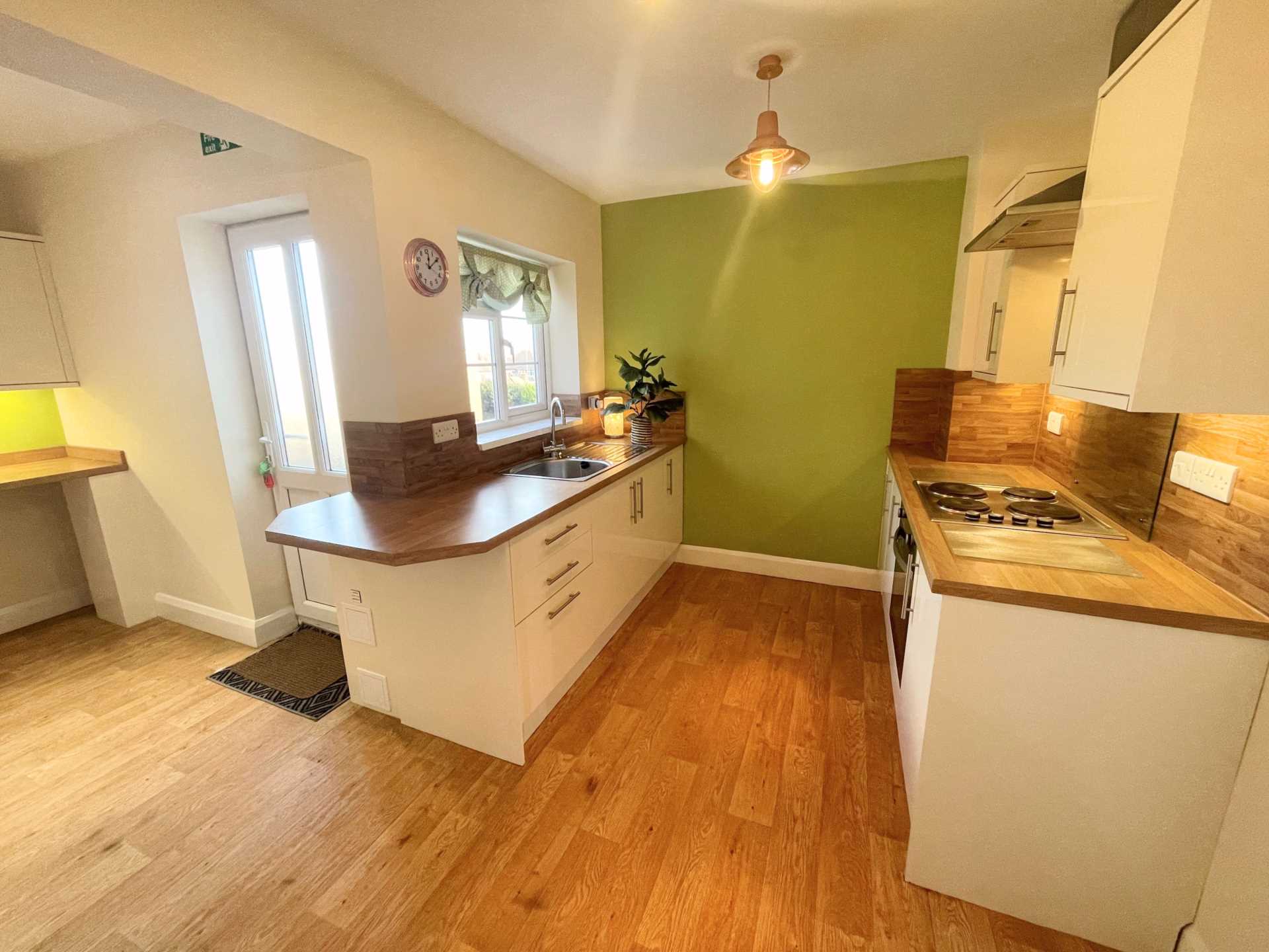 Goring Road, Goring-By-Sea, Image 4