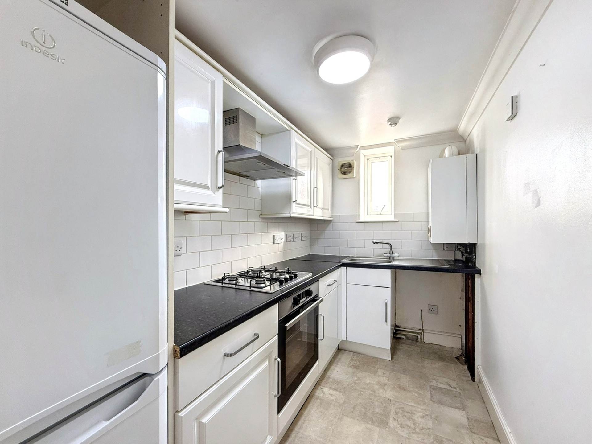 Traslyn Court, 15a Selden Road, Image 3