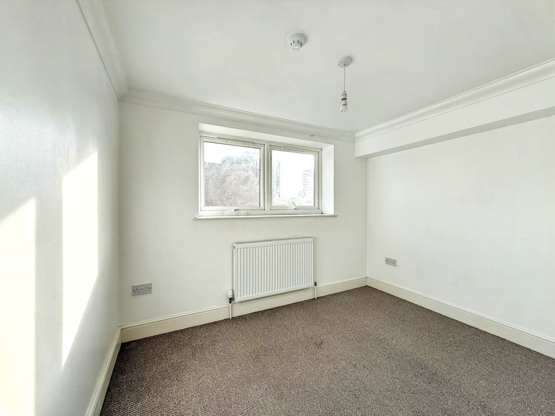 Traslyn Court, 15a Selden Road, Image 6