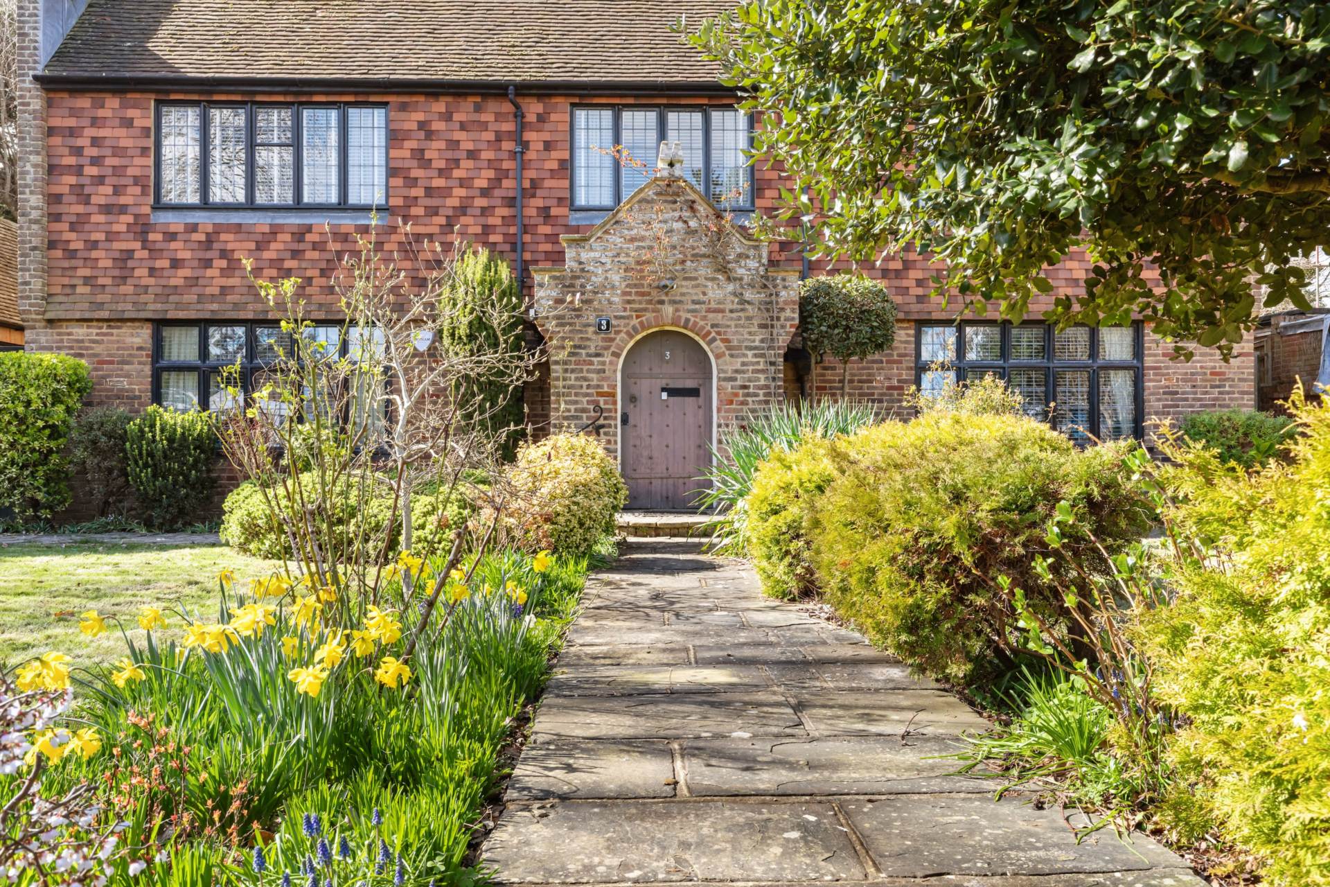 Grand Avenue, Worthing – Local Expertise with an International Reach