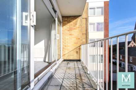 Westbury Court, Belsize Road, Image 8