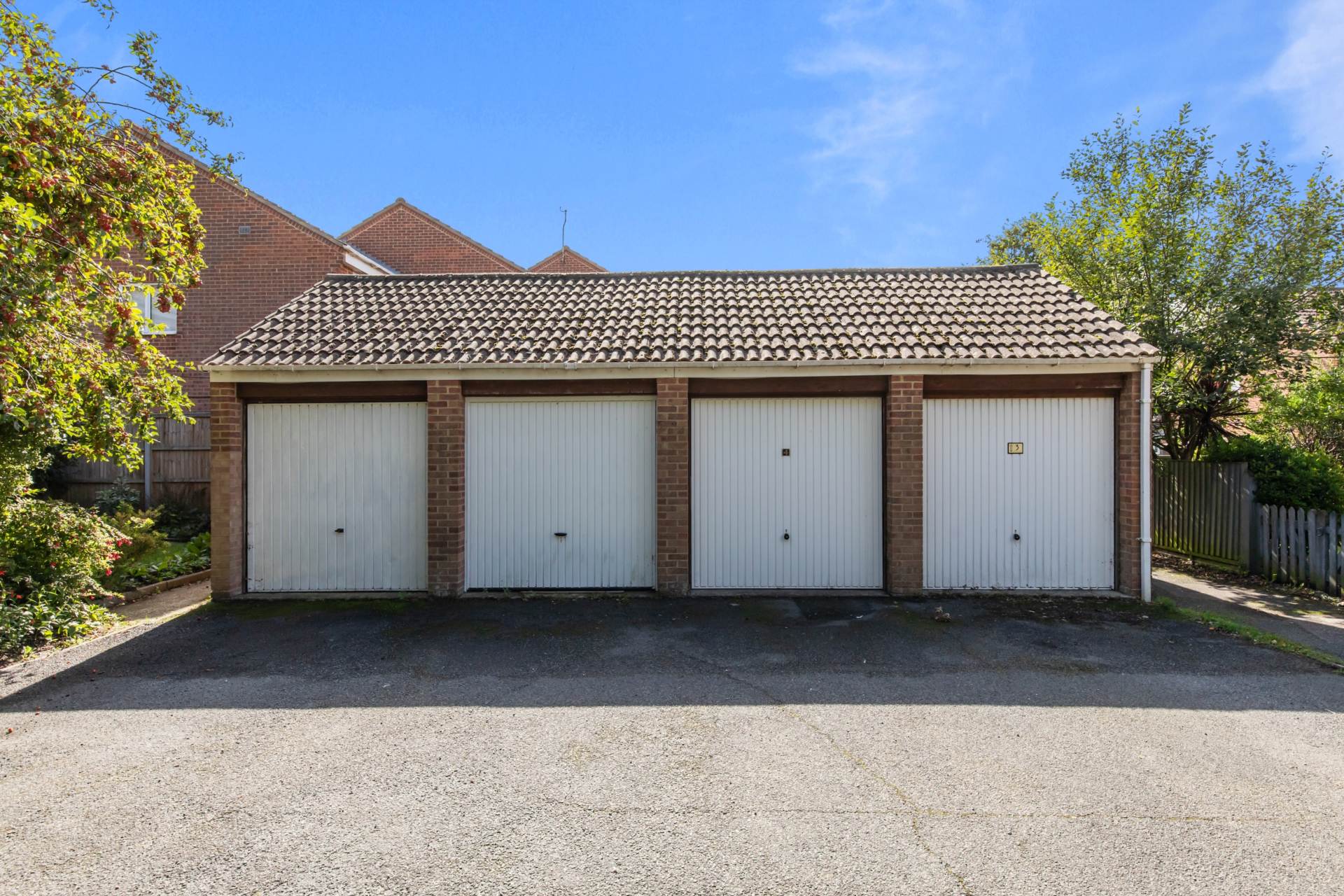 Pond Mews, Pond Lane, Image 13