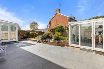 Pond Mews, Pond Lane, Image 11