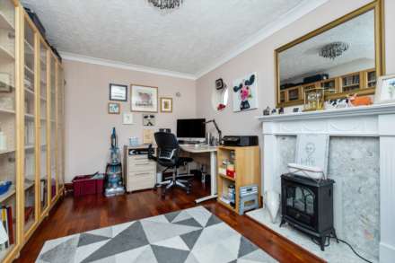 Pond Mews, Pond Lane, Image 6