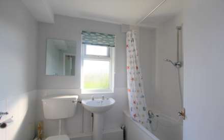 Penfold Road, Image 4