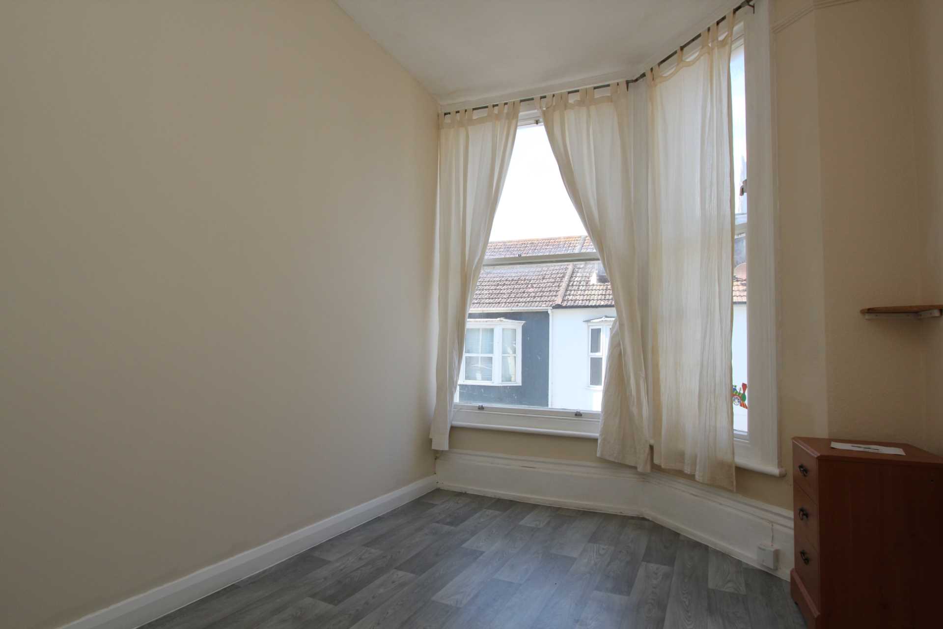 Western Place, Worthing, Image 3