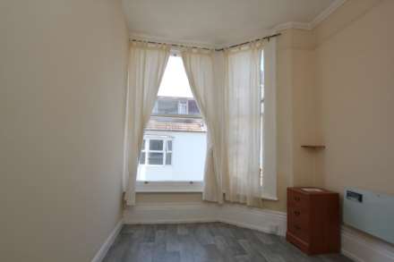 Western Place, Worthing, Image 4