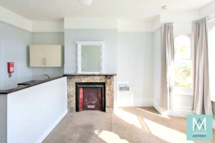 Brighton Road, Worthing, Image 3