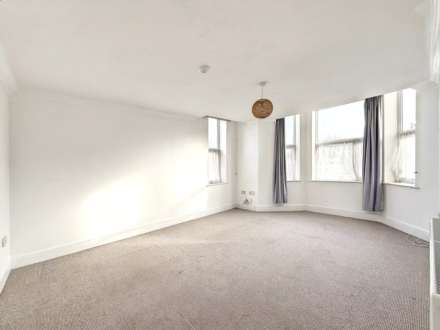 Traslyn Court, 15a Selden Road, Image 2