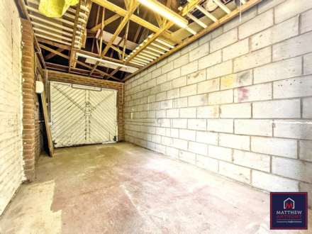 Orkney Court, Durrington, Image 11