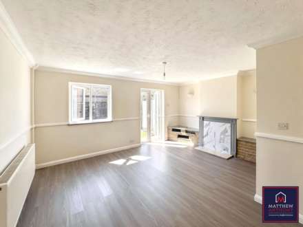 Orkney Court, Durrington, Image 5