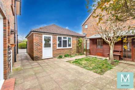 Amberley Drive, Goring-By-Sea, Image 18
