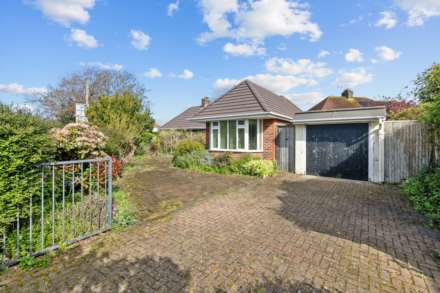 2 Bedroom Detached Bungalow, Garrick Road, Worthing