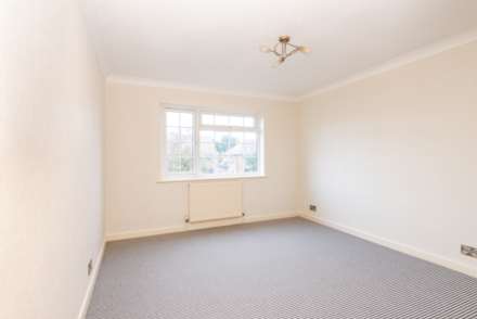 Rogate Road, Worthing, Image 7