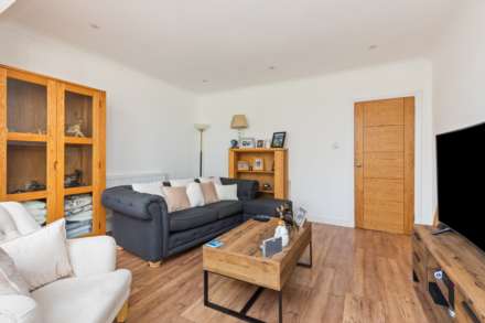 Walpole Avenue, Goring-By-Sea, Image 2