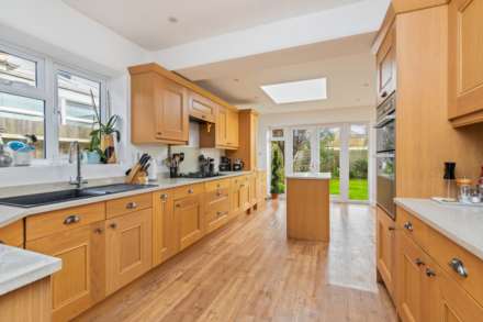 Walpole Avenue, Goring-By-Sea, Image 3