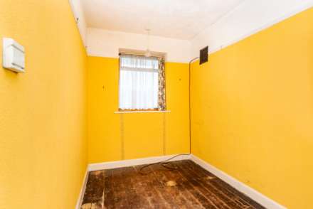 Beeches Avenue, Worthing, Image 9
