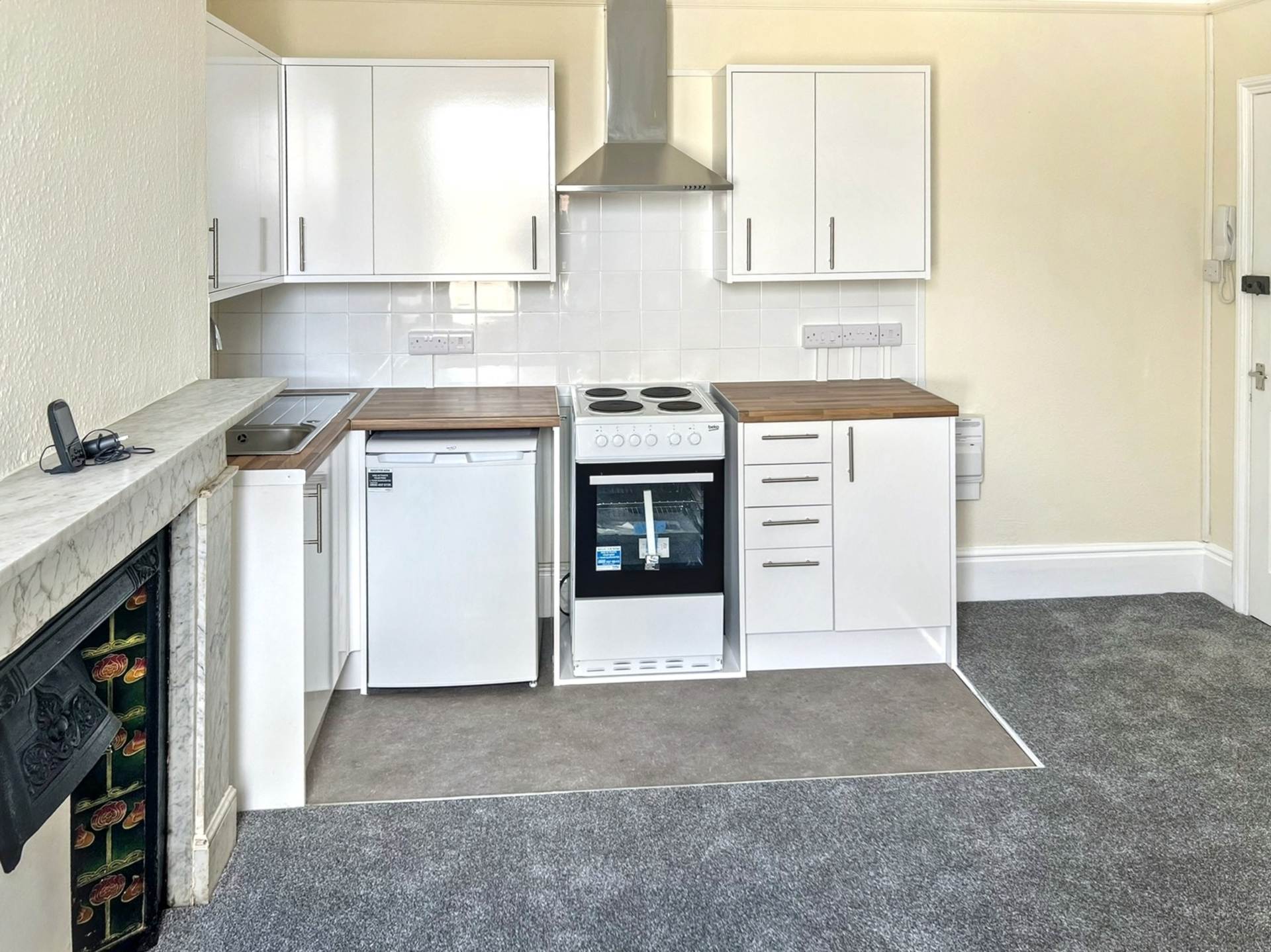 Brighton Road, Worthing, Image 11