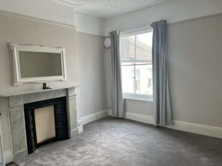 Brighton Road, Worthing, Image 7