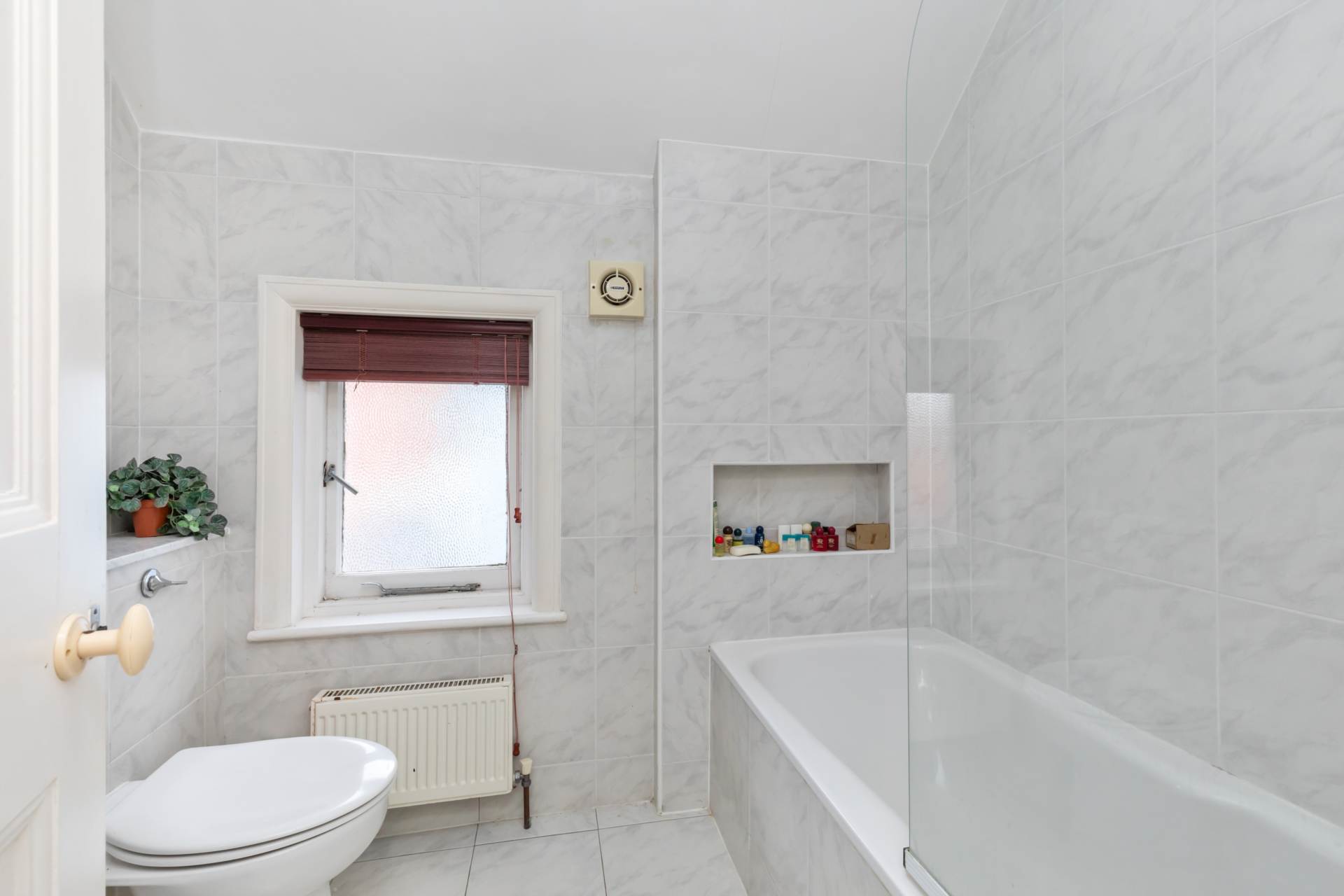 Beech Cottage, 2 West Parade, Image 13