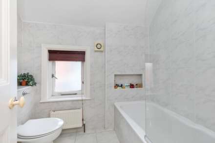 Beech Cottage, 2 West Parade, Image 13