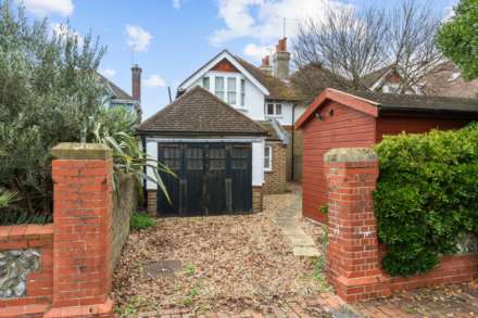 Beech Cottage, 2 West Parade, Image 18