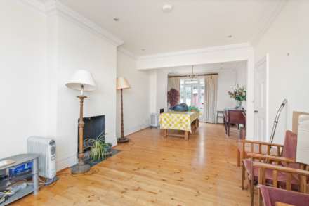 Beech Cottage, 2 West Parade, Image 4